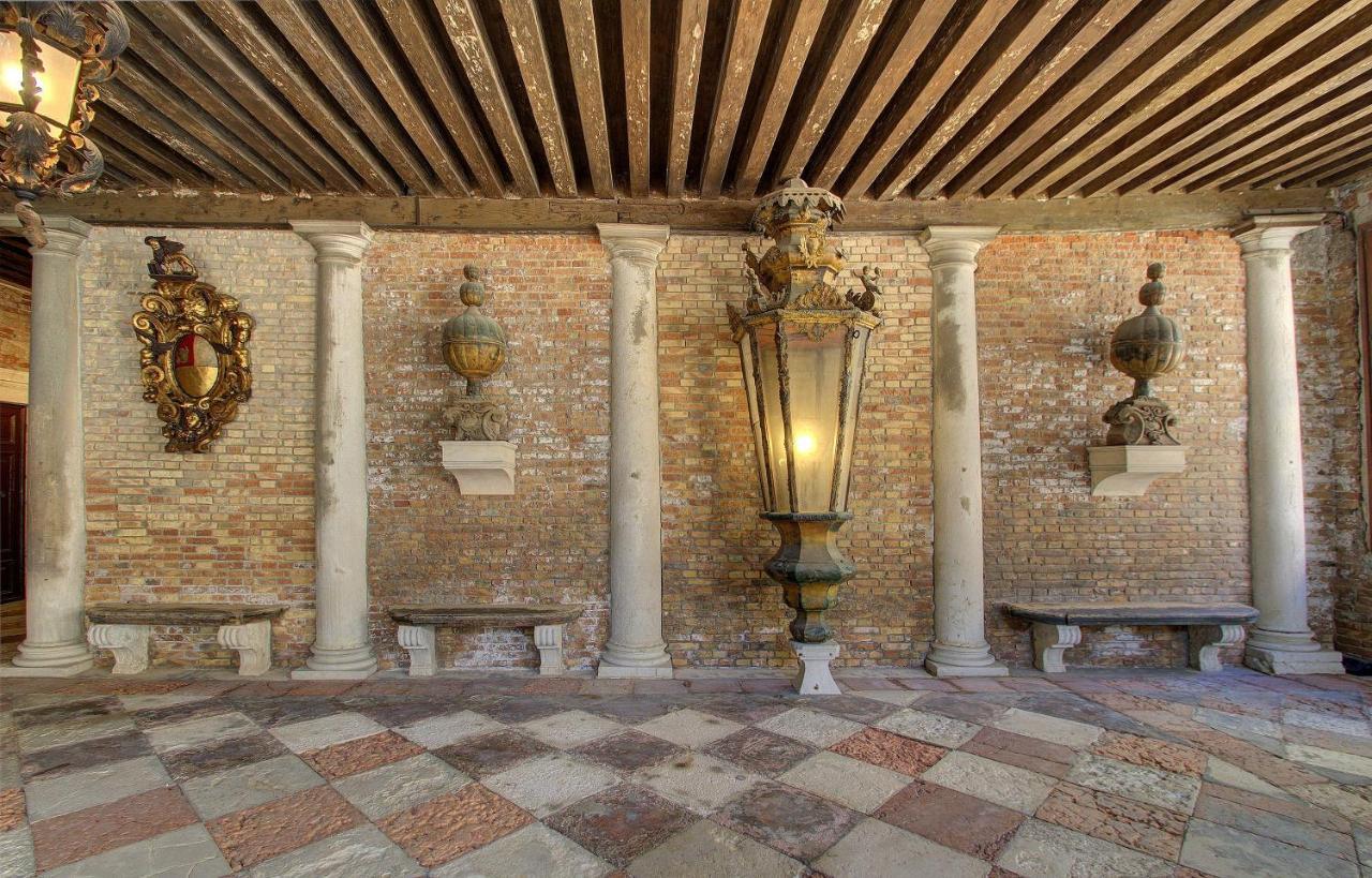 Doge Stair, Gorgeous - Bbc Venice Grand 2024 Tour Recorded Here! Екстер'єр фото